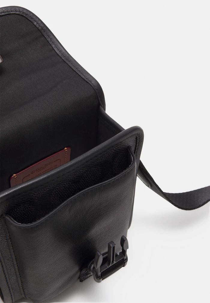 Coach CHARTER NORTH SOUTH CROSSBODY WITH HYBRID IN SIGNATURE UNISEX - Across Body Bag - Charcoal 2 Coach CHARTER NORTH SOUTH CROSSBODY WITH HYBRID IN SIGNATURE UNISEX - Across Body Bag - Charcoal - Image 2