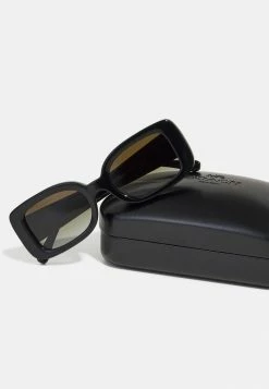 Coach Sunglasses - Black 6 Coach Sunglasses - Black -Coach Shop 1302044808094ffdac1efb14ae0c15c3