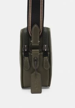 Coach CHARTER CROSSBODY IN SPORT CALF WITH BADGE UNISEX - Across Body Bag - Army Green -Coach Shop 22a37d3eff214fee856b4f0dc082d69c