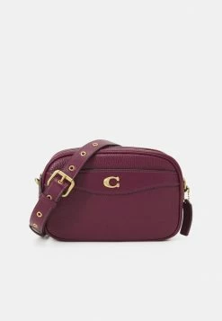 Coach SOFT PEBBLE - Across Body Bag - Deep Berry