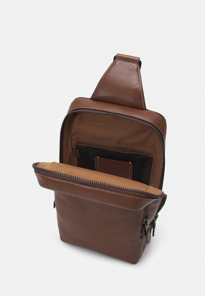 Coach GOTHAM PACK IN UNISEX - Across Body Bag - Dark Saddle 3 Coach GOTHAM PACK IN UNISEX - Across Body Bag - Dark Saddle - Image 3