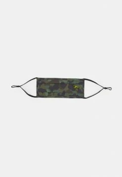 Coach REXY WILD BEAST CAMO FACE MASK - Community Mask - Green/black