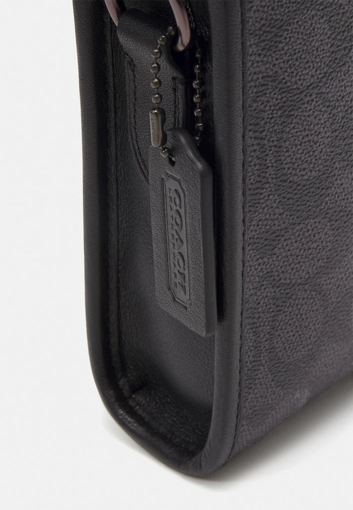 Coach CHARTER NORTH SOUTH CROSSBODY WITH HYBRID IN SIGNATURE UNISEX - Across Body Bag - Charcoal 5 Coach CHARTER NORTH SOUTH CROSSBODY WITH HYBRID IN SIGNATURE UNISEX - Across Body Bag - Charcoal - Image 5