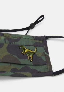 Coach REXY WILD BEAST CAMO FACE MASK - Community Mask - Green/black -Coach Shop 41cfc9a9b32c47bca68a77832ee683f5