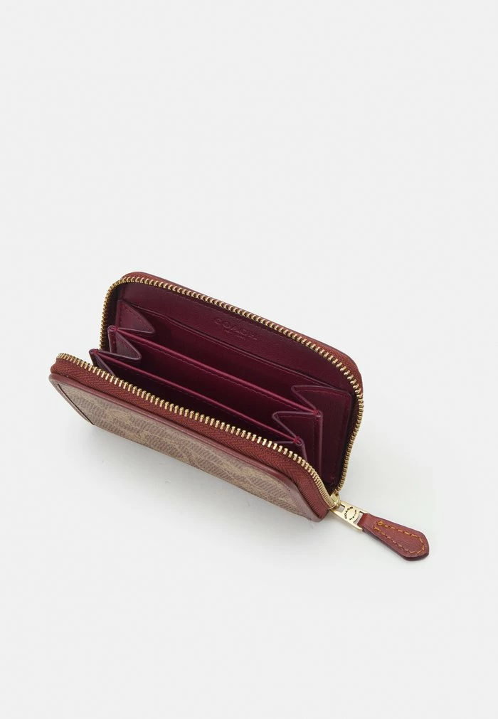 Coach COATED SIGNATURE SMALL ZIP AROUND CARD CASE - Wallet - Tan Rust 3 Coach COATED SIGNATURE SMALL ZIP AROUND CARD CASE - Wallet - Tan Rust - Image 3
