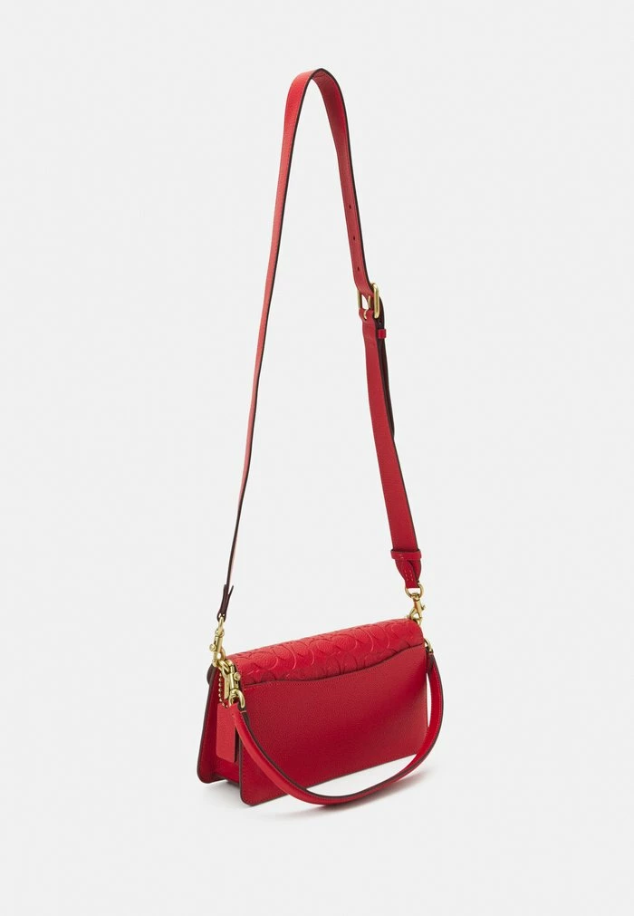 Coach SIGNATURE TABBY SHOULDER BAG - Handbag - Sport Red 2 Coach SIGNATURE TABBY SHOULDER BAG - Handbag - Sport Red - Image 2