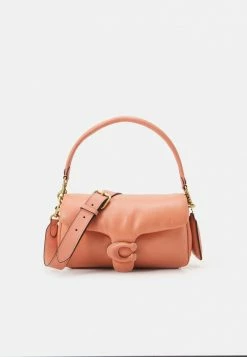 Coach COVERED CLOSURE PILLOW TABBY SHOULDER - Handbag - Light Coral