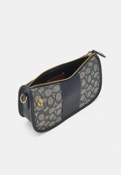 Coach ORIGINALS SIGNATURE SWINGER - Handbag - Midnight Navy 9 Coach ORIGINALS SIGNATURE SWINGER - Handbag - Midnight Navy -Coach Shop 5d18c93c69614df2a7cf636fb8bef8f7