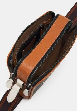 Coach CHARTER CROSSBODY HORSE AND CARRIAGE COATED - Across Body Bag - Truffle/chalk -Coach Shop 6d6d8de325644bd296d37d73e9aa85e4