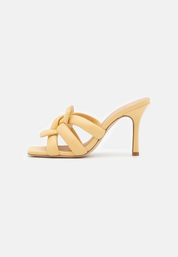 Coach KELLIE - Heeled Mules - Vanilla 2 Coach KELLIE - Heeled Mules - Vanilla - Image 2