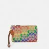 Coach PRIDE COATED SIGNATURE SMALL WRISTLET - Clutch - Tan Natural/multi