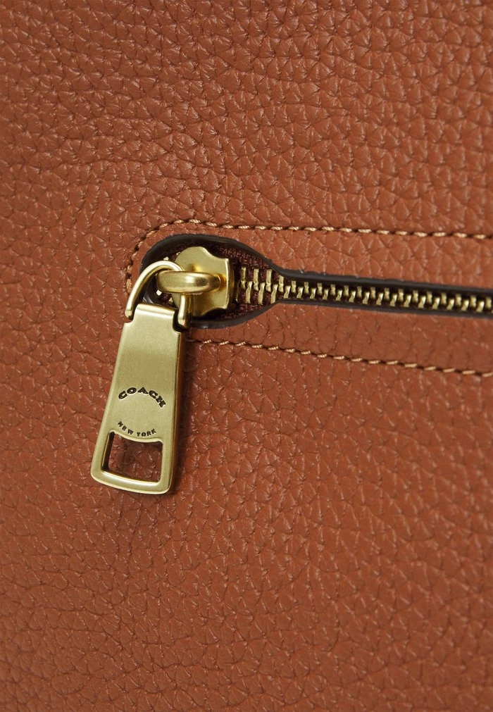 Coach CARY SHOULDER BAG - Handbag - Saddle 5 Coach CARY SHOULDER BAG - Handbag - Saddle - Image 5