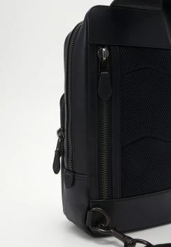 Coach SIGNATURE GOTHAM PACK UNISEX - Across Body Bag - Charcoal/black 8 Coach SIGNATURE GOTHAM PACK UNISEX - Across Body Bag - Charcoal/black -Coach Shop 7f4771518a094be3a285df3cd8834a19