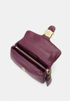 Coach COVERED CLOSURE PILLOW TABBY SHOULDER - Handbag - Deep Berry 7 Coach COVERED CLOSURE PILLOW TABBY SHOULDER - Handbag - Deep Berry -Coach Shop 86819703a9de4c569cd6d397b784b072