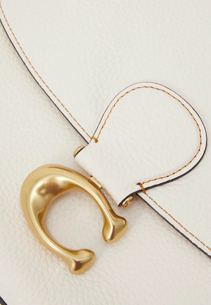 Coach SOFT PEBBLE MAY SHOULDER BAG - Handbag - Chalk 7 Coach SOFT PEBBLE MAY SHOULDER BAG - Handbag - Chalk - Image 7