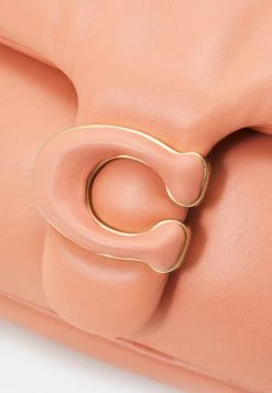 Coach COVERED CLOSURE PILLOW TABBY SHOULDER - Handbag - Light Coral 9 Coach COVERED CLOSURE PILLOW TABBY SHOULDER - Handbag - Light Coral -Coach Shop 8e9d942ff48b4857baeb0874d4af3934