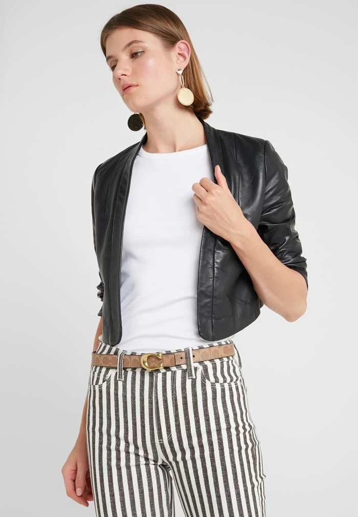 Coach SCULPTED COATED REVERSIBLE SIGNATURE BELT - Belt - Tan/rust 2 Coach SCULPTED COATED REVERSIBLE SIGNATURE BELT - Belt - Tan/rust - Image 2