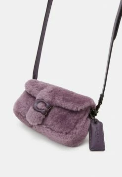 Coach COVERED CLOSURE PILLOW TABBY - Handbag - Dusty Purple 8 Coach COVERED CLOSURE PILLOW TABBY - Handbag - Dusty Purple -Coach Shop 9687a992b1994fcc95eb49459c155a03