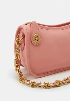 Coach ORIGINALS SWINGER WITH CHAIN - Handbag - Candy Pink 11 Coach ORIGINALS SWINGER WITH CHAIN - Handbag - Candy Pink -Coach Shop 970c5ff3d95641339f02998aa6c1d268