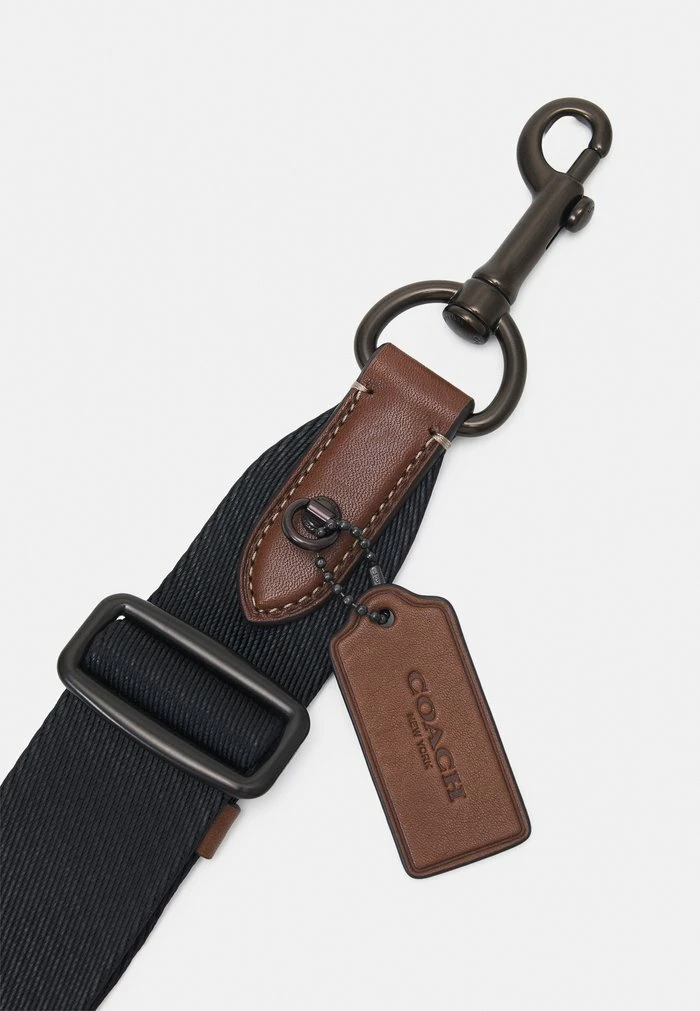 Coach GOTHAM PACK IN UNISEX - Across Body Bag - Dark Saddle 4 Coach GOTHAM PACK IN UNISEX - Across Body Bag - Dark Saddle - Image 4