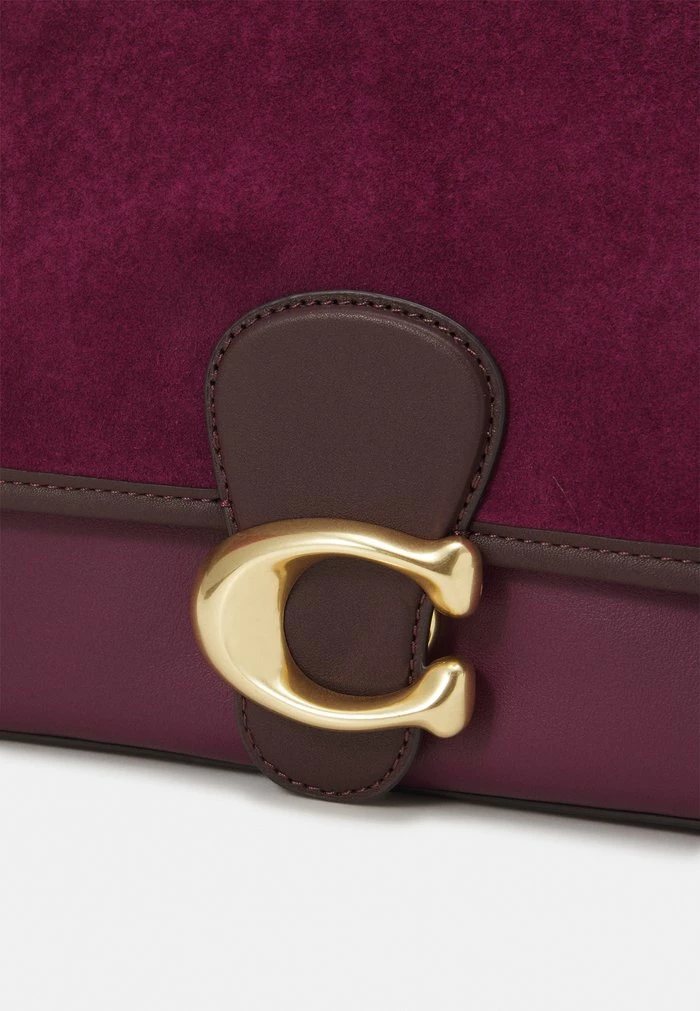 Coach WITH FLAP SOFT TABBY SHOULDER BAG - Handbag - Deep Berry 6 Coach WITH FLAP SOFT TABBY SHOULDER BAG - Handbag - Deep Berry - Image 6