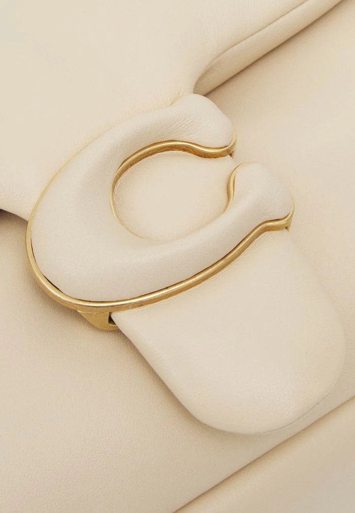 Coach COVERED CLOSURE PILLOW TABBY SHOULDER - Handbag - Ivory 4 Coach COVERED CLOSURE PILLOW TABBY SHOULDER - Handbag - Ivory - Image 4