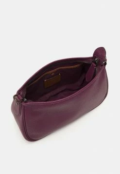 Coach SOFT PEBBLE - Across Body Bag - Deep Berry 8 Coach SOFT PEBBLE - Across Body Bag - Deep Berry -Coach Shop d867f34560b14e16b25739c00c8fbbfc
