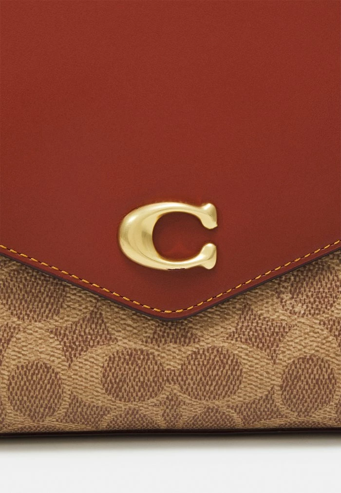 Coach COLORBLOCK SIGNATURE WRISTLET - Clutch - Tan Rust 5 Coach COLORBLOCK SIGNATURE WRISTLET - Clutch - Tan Rust - Image 5