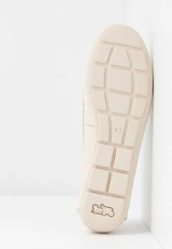 Coach MARLEY DRIVER - Slip-ons - Chalk 13 Coach MARLEY DRIVER - Slip-ons - Chalk -Coach Shop e3e71e2956514f5b9f9c5790f05840e1