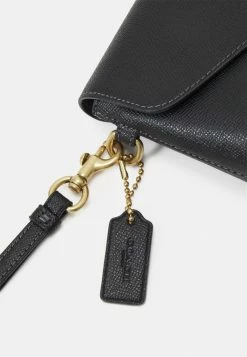 Coach CROSSGRAIN WRISTLET - Clutch - Black 7 Coach CROSSGRAIN WRISTLET - Clutch - Black -Coach Shop e9b0fdcdab4e4a84b001739e3e9b7dc8