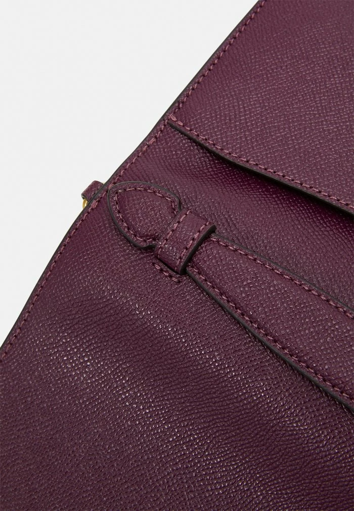 Coach CROSSGRAIN BEA CROSSBODY - Across Body Bag - Deep Berry 5 Coach CROSSGRAIN BEA CROSSBODY - Across Body Bag - Deep Berry - Image 5