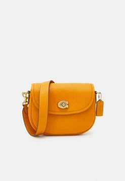 Coach POLISHED PEBBLE WILLOW SADDLE - Across Body Bag - Papaya